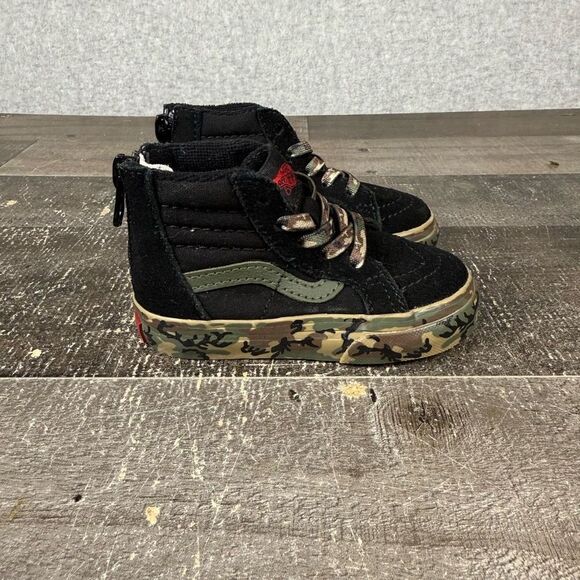 Vans Toddler Size 4.5 Sk8-Hi Zip Camo Sidewall Black Lace Up VN000XG5BM8 - Picture 1 of 7